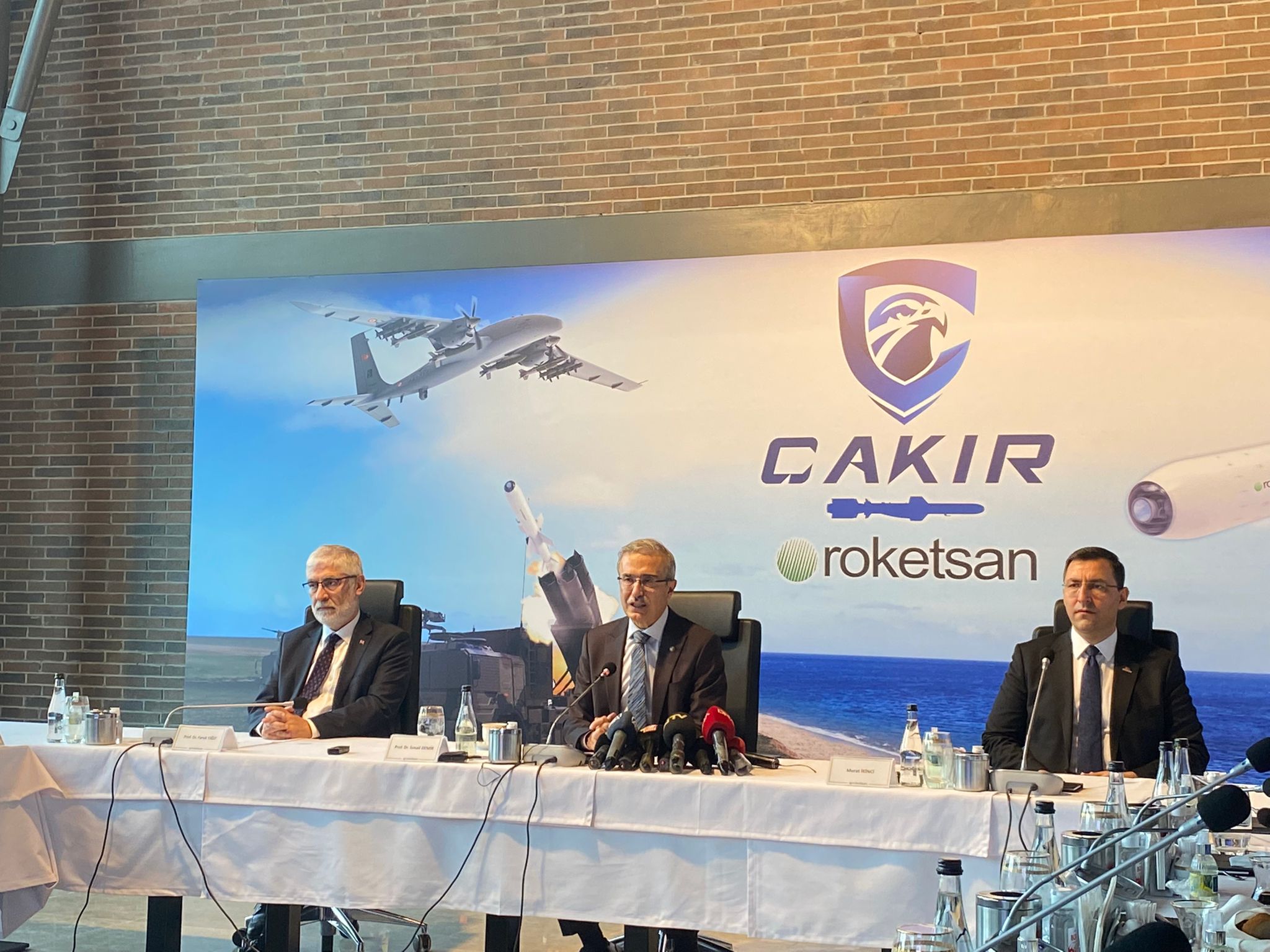 Cruise Missile ÇAKIR: Roketsan`s New Cruise Missile Brings Operational Flexibility on the Land, on the Sea and in the Air  