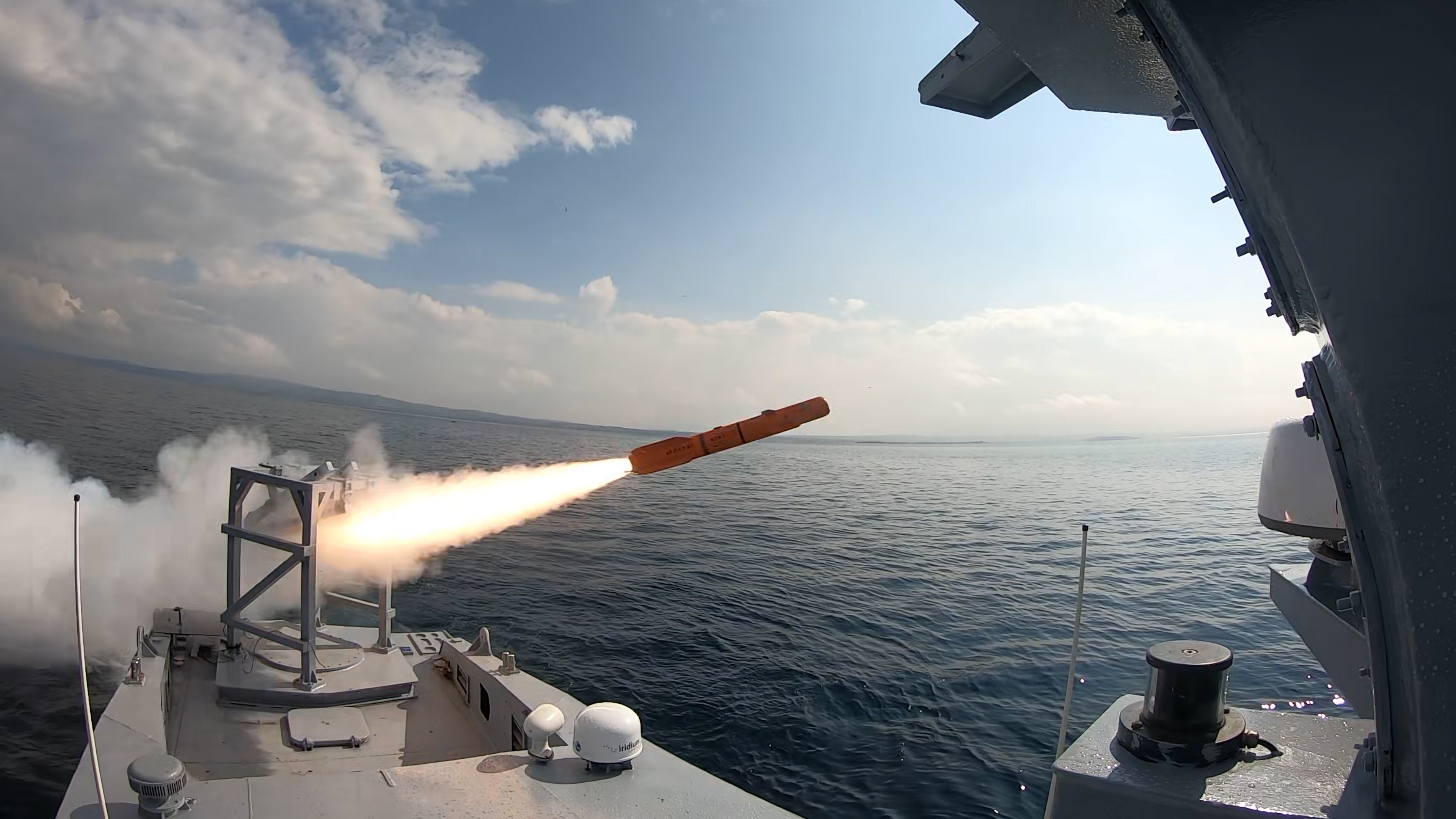 KUZGUN-KY MISSILE LAUNCHED FROM MARLIN AUSV
