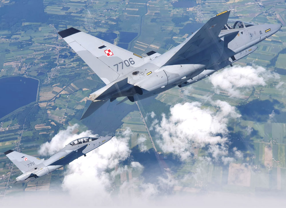 Leonardo and WZL1 Signed Contract for Long-Term Support of Polish M-346 