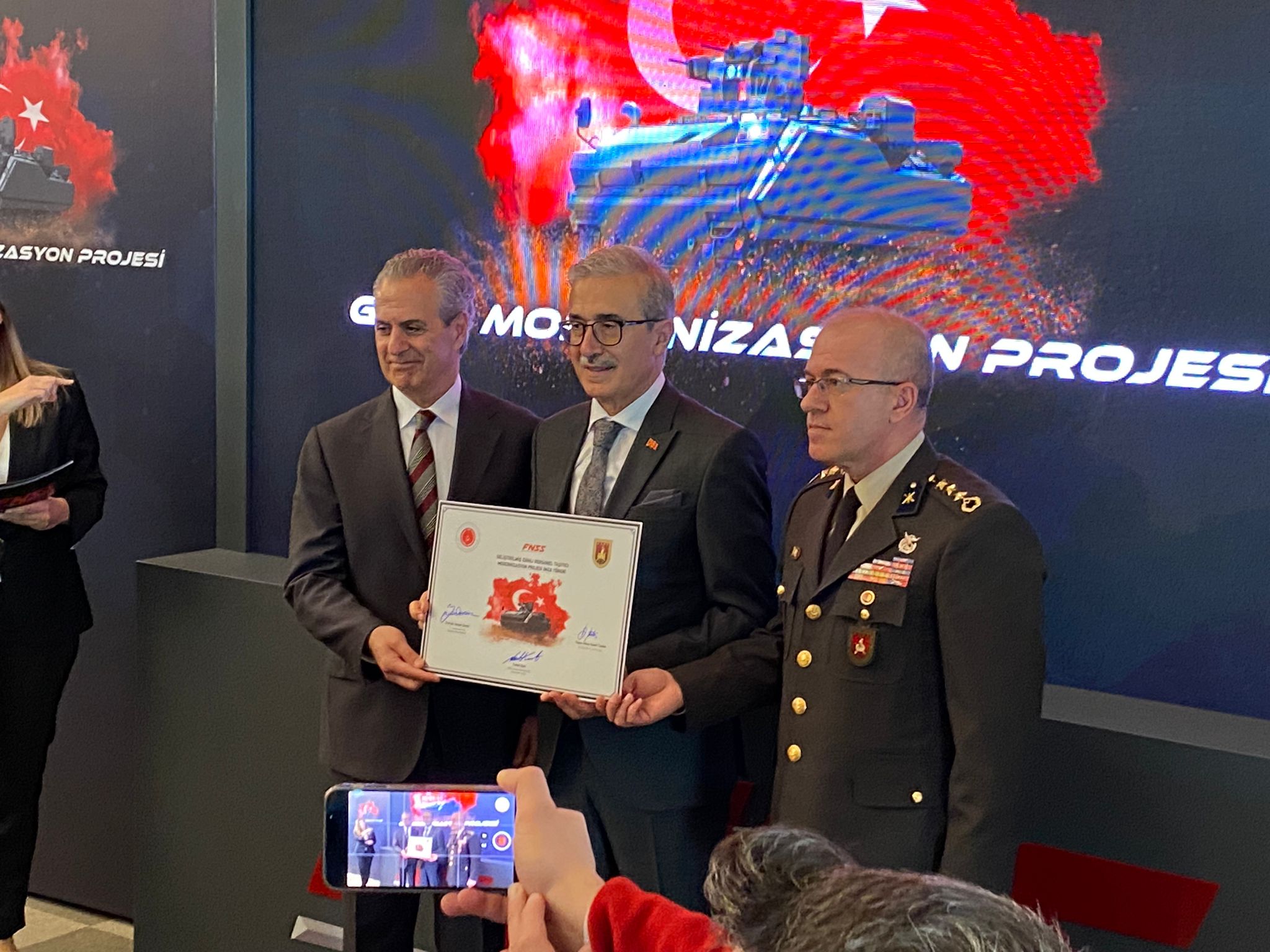 ZAHA Teslim Töreni ve Geliştirilmiş Zırhlı Personel Taşıyıcı Modernizasyon Projesi İmzaları Atıldı